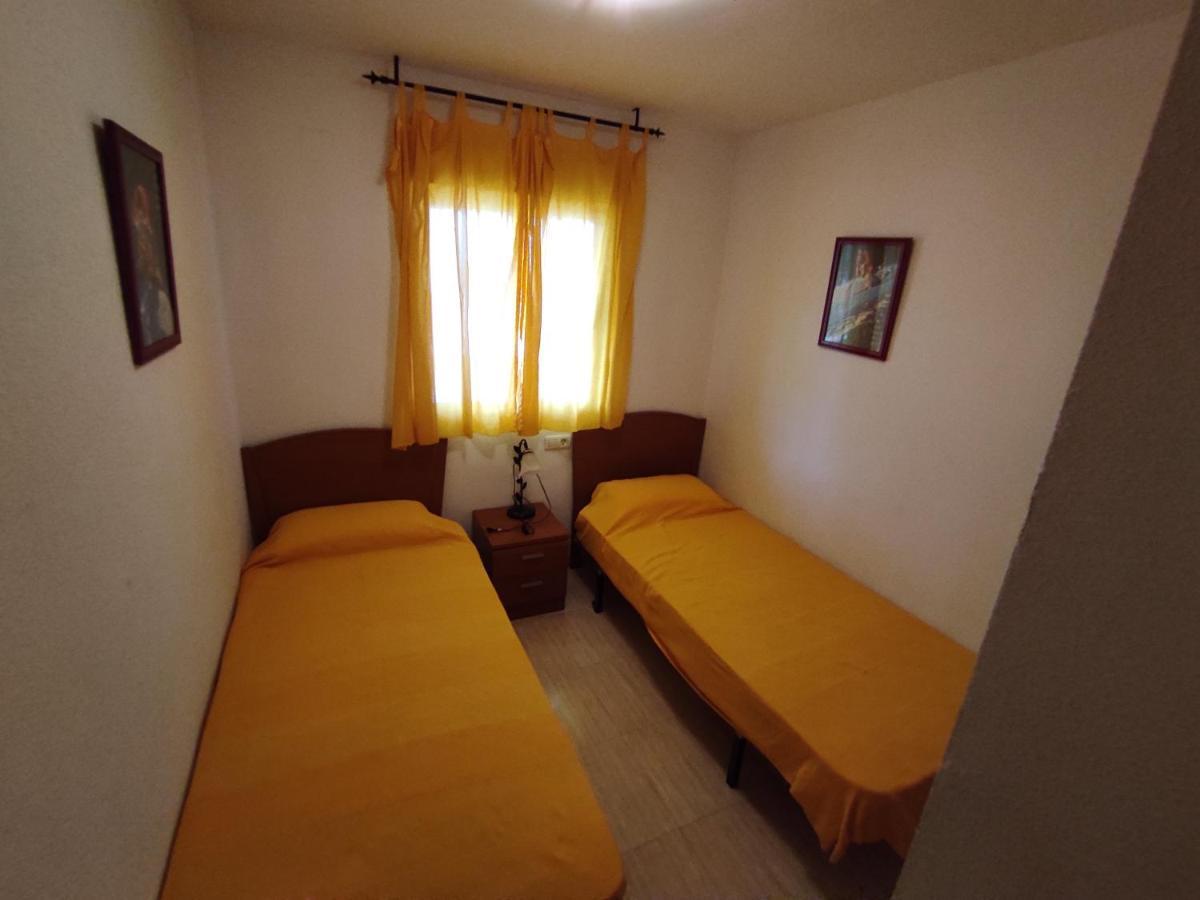 Apartamento Laia 奥罗佩萨德尔马 外观 照片