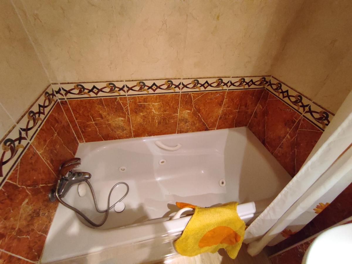 Apartamento Laia 奥罗佩萨德尔马 外观 照片